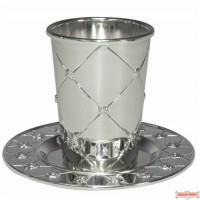 Silver Plated Becher w Plate Diamond design